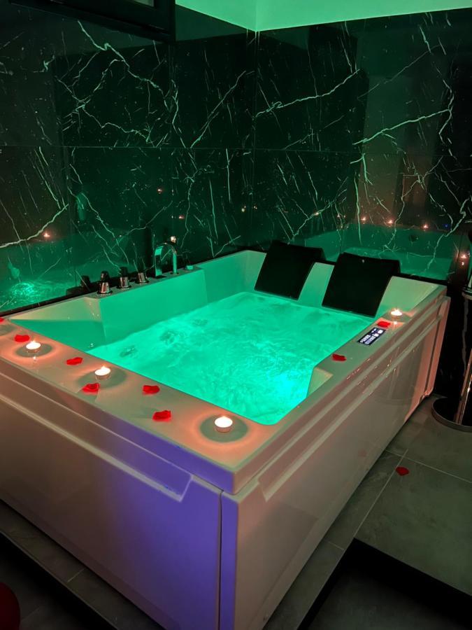 Real Suite Spa Palermo Bagian luar foto