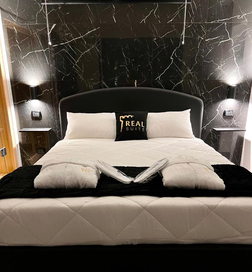 Real Suite Spa Palermo Bagian luar foto