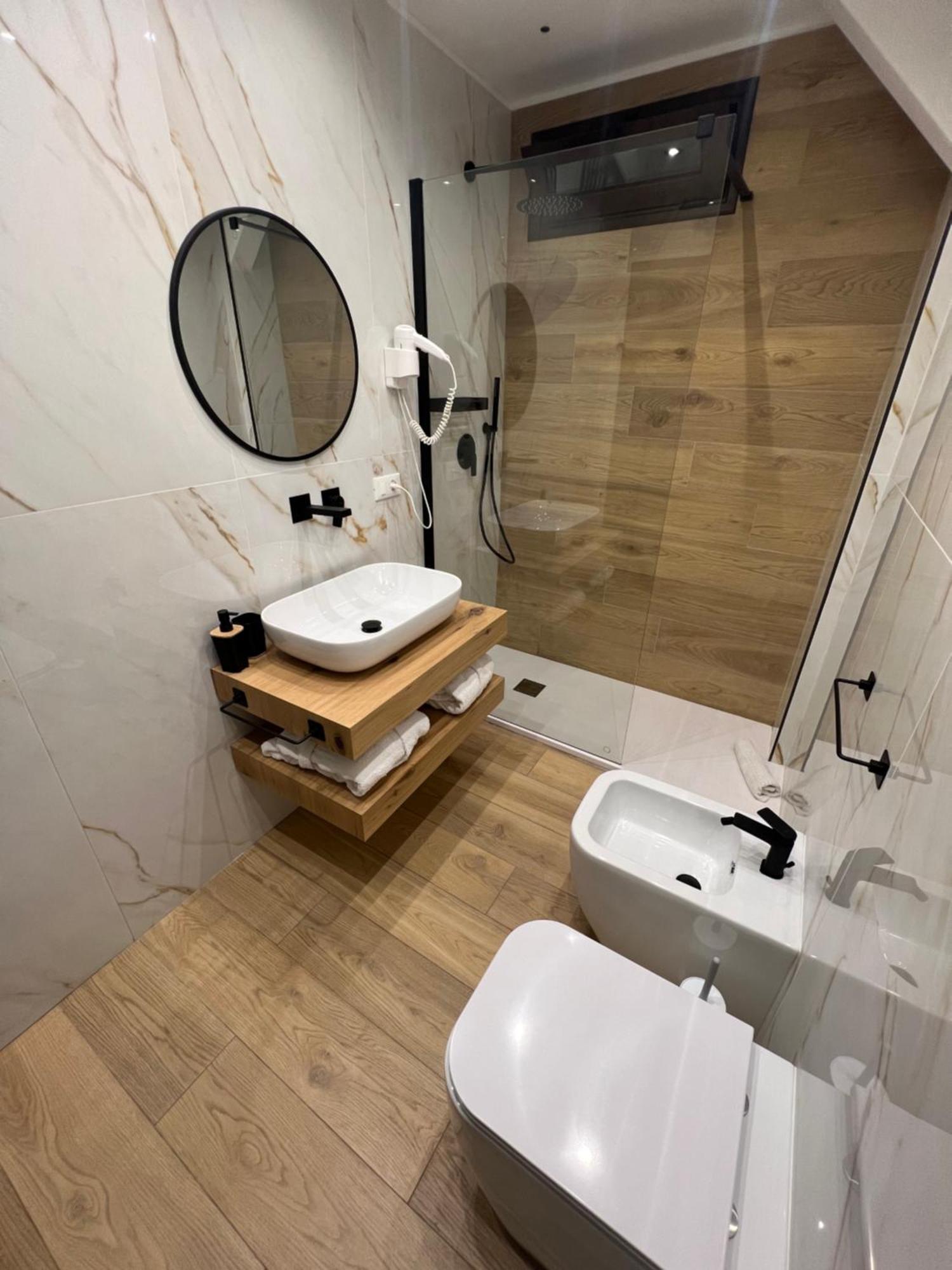 Real Suite Spa Palermo Bagian luar foto