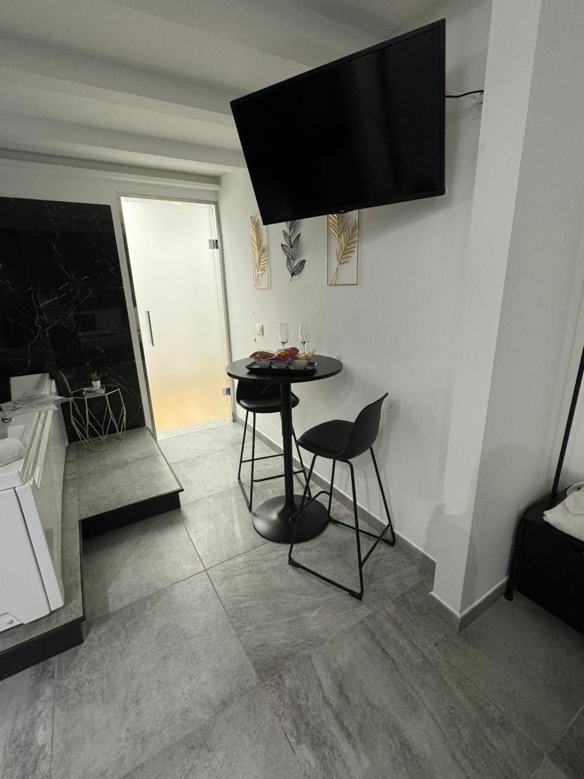 Real Suite Spa Palermo Bagian luar foto
